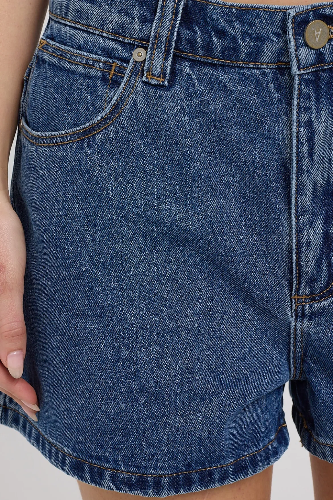 95 Baggy Denim Short Bella