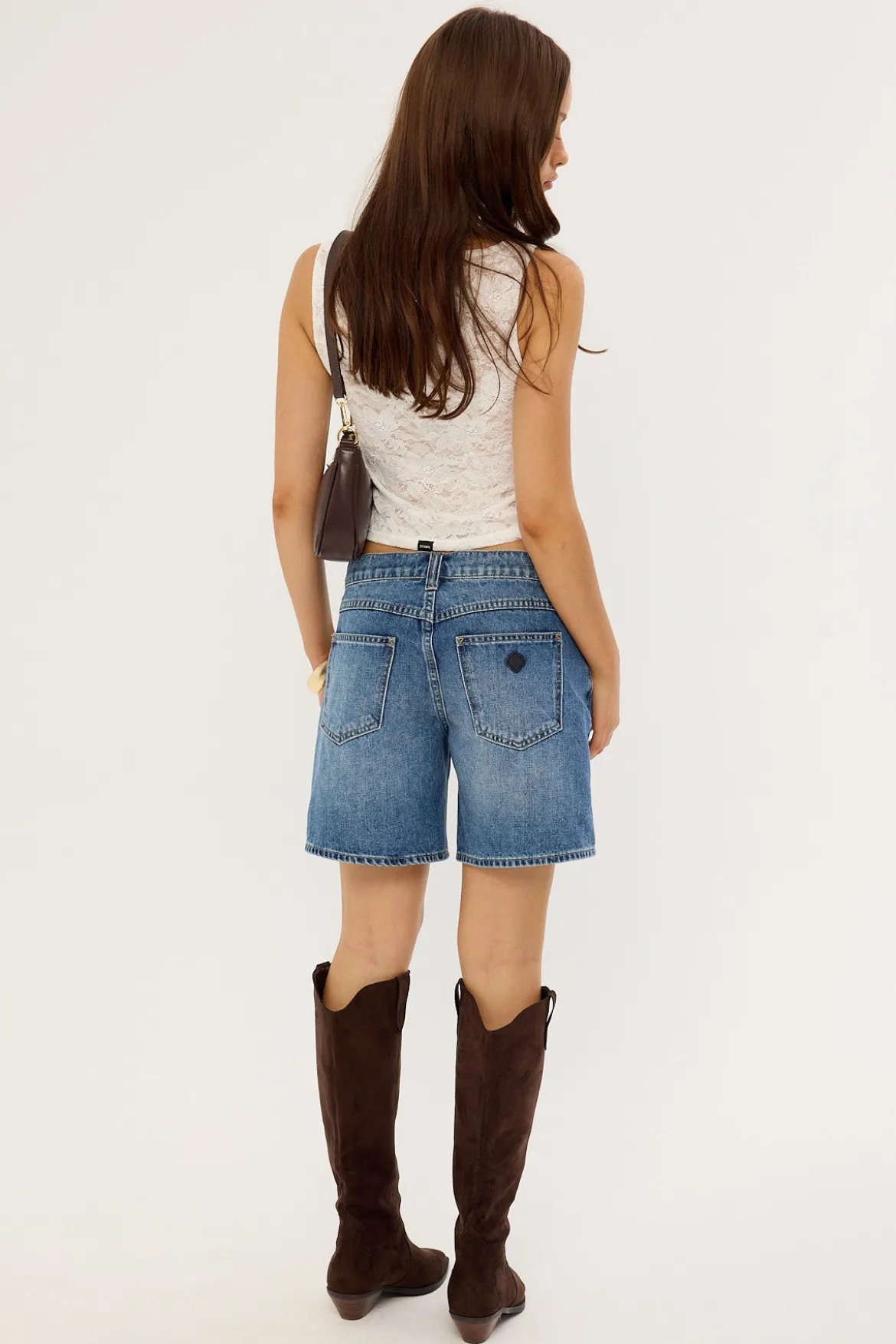 99 Boyfriend Short Bebe