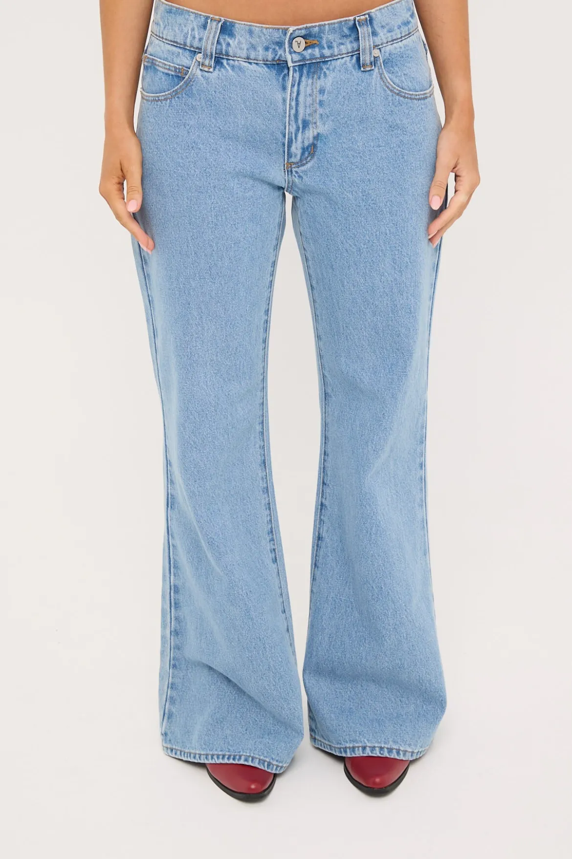 99 Low Baggy Flare Jean Gigi