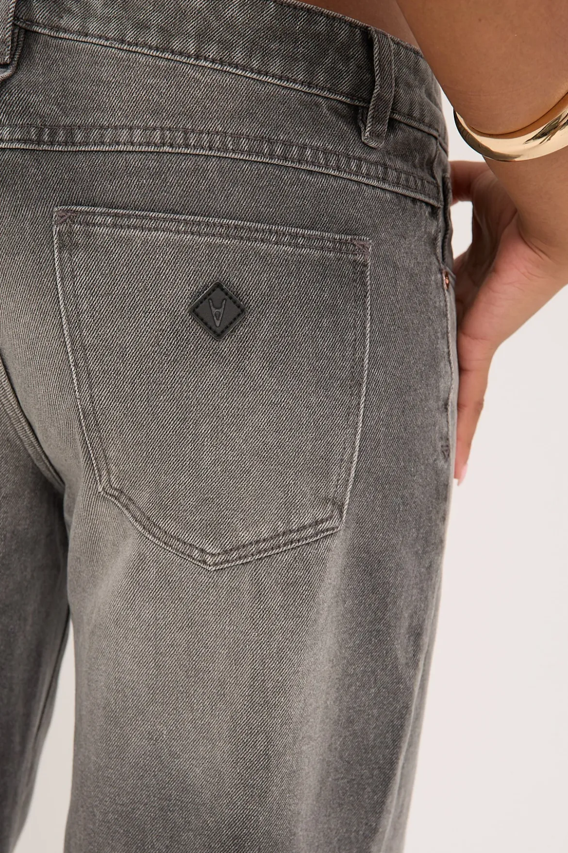 99 Low Baggy Jean Grey
