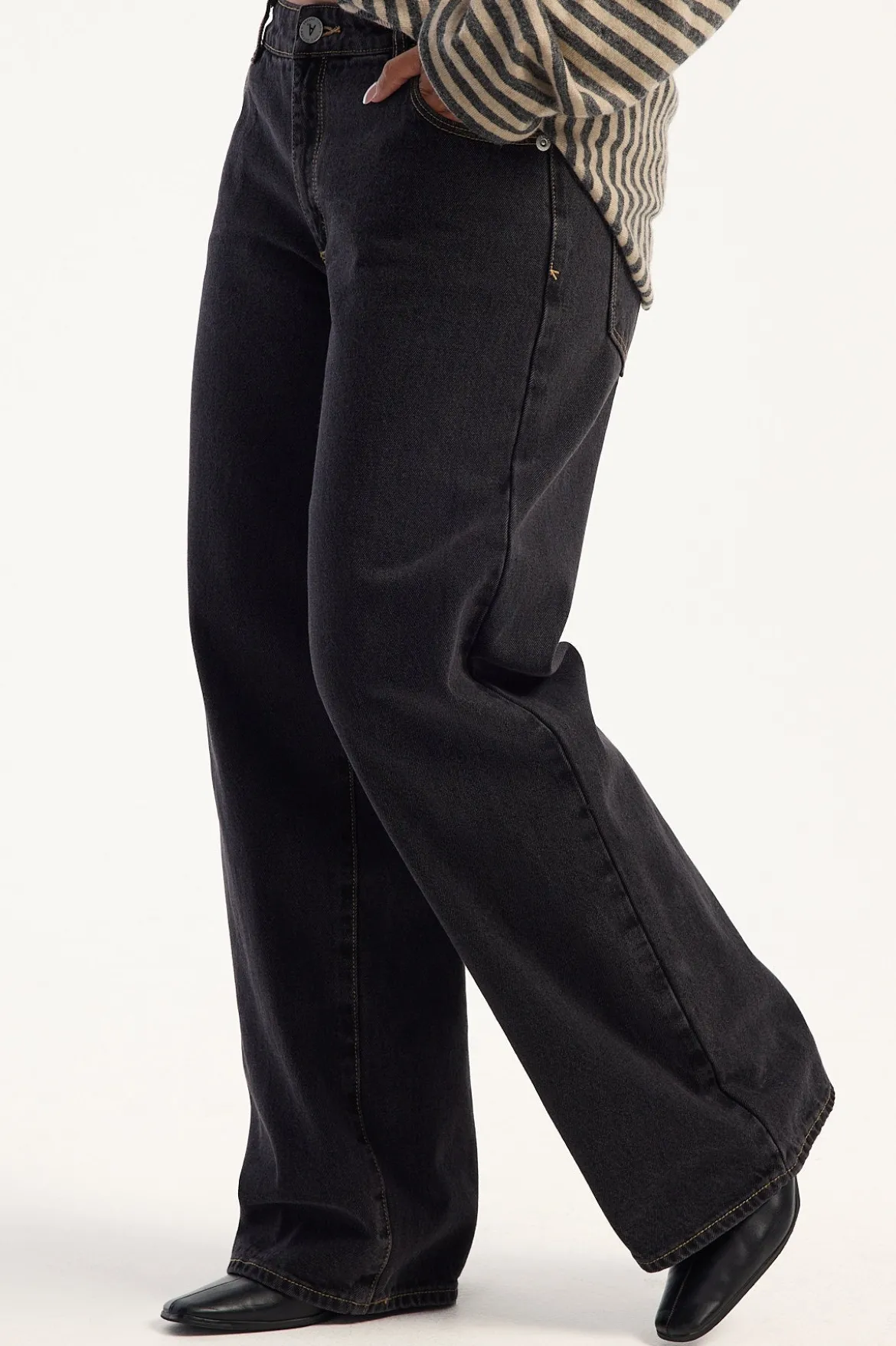 99 Low Baggy Jean Lucy Black RCY
