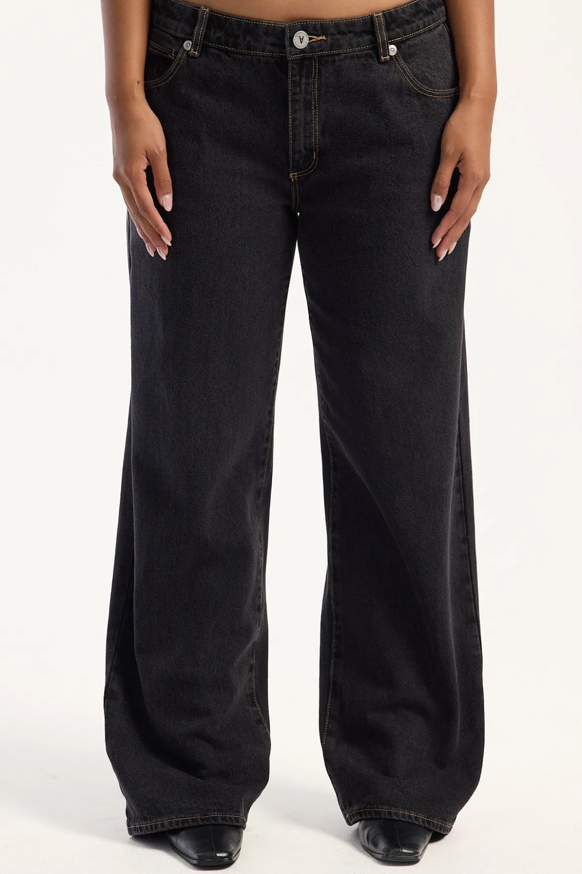 99 Low Baggy Jean Lucy Black RCY