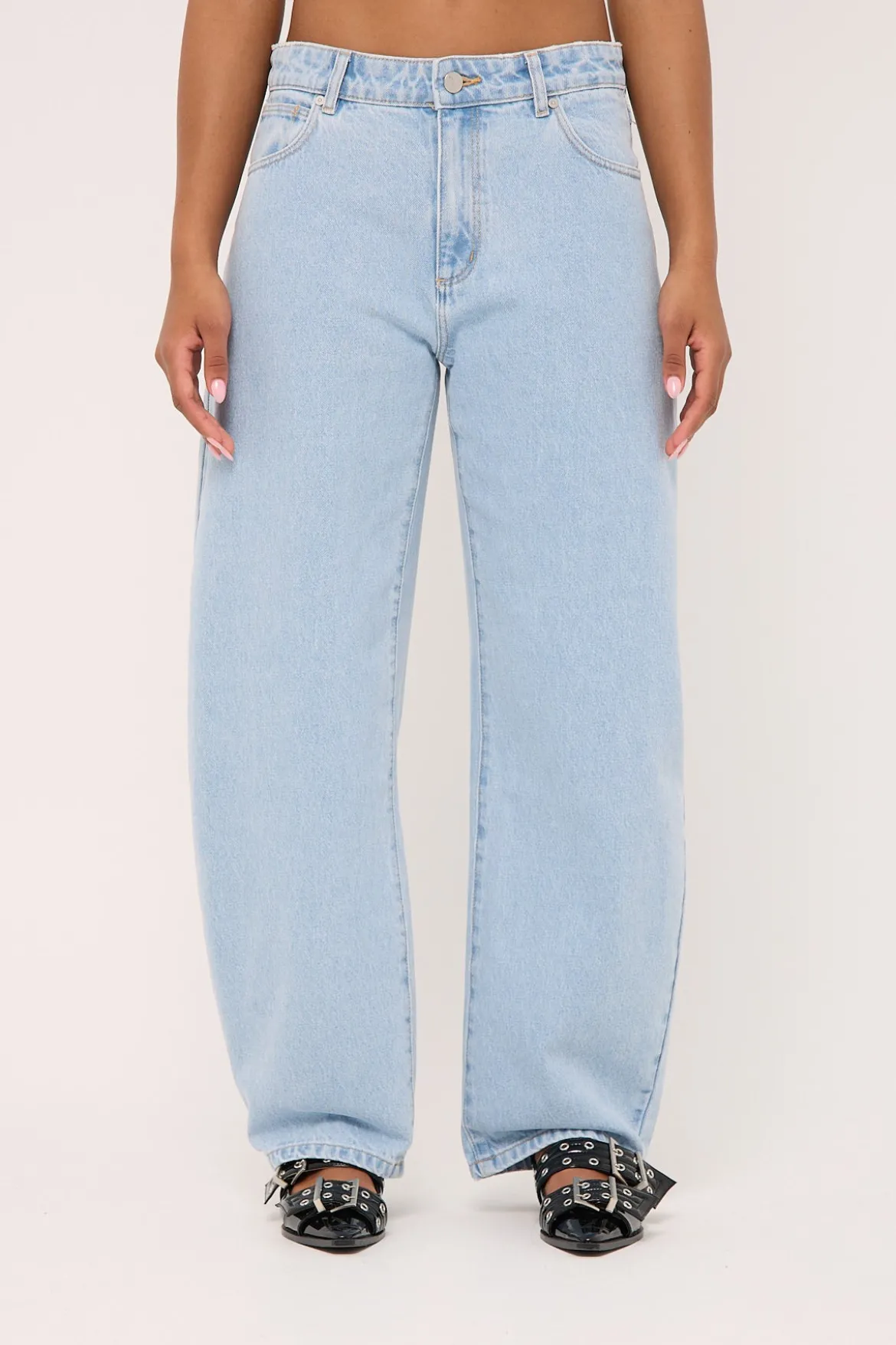 95 Low Barrel Jean Kendall Blue
