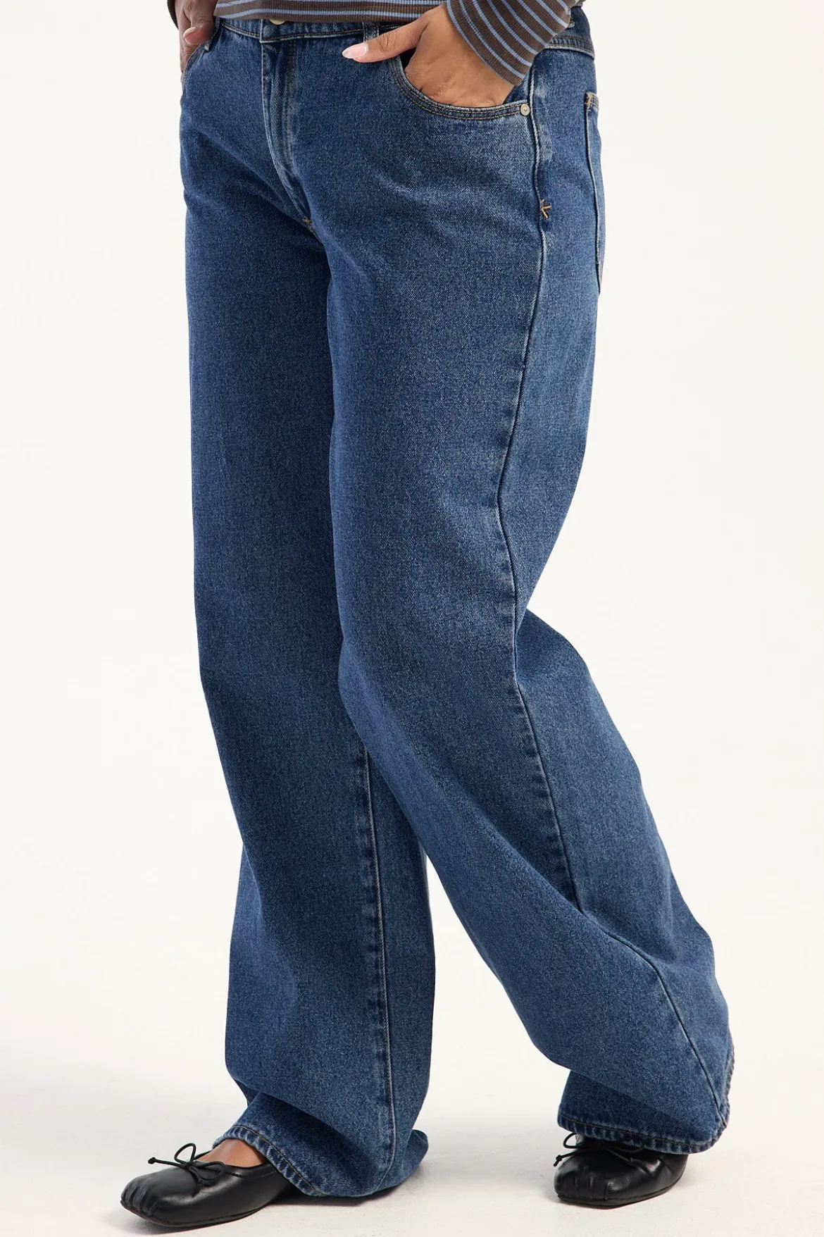 99 Low Rise Baggy Jean Bella Mid Blue