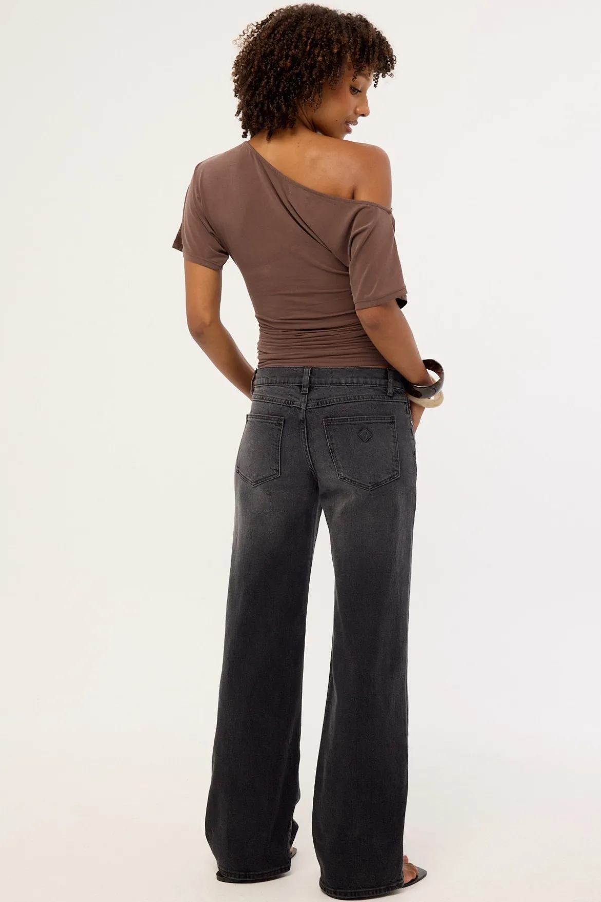 99 Low Wide Jean Shanae Black