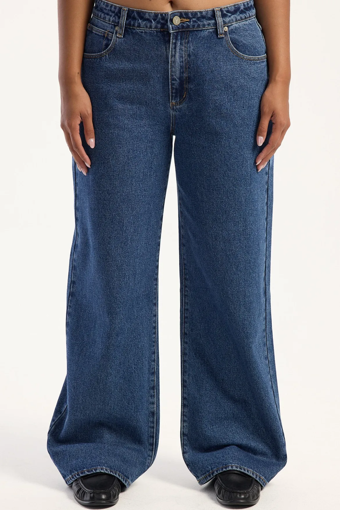 95 Mid Rise Baggy Jean Bella Mid Blue