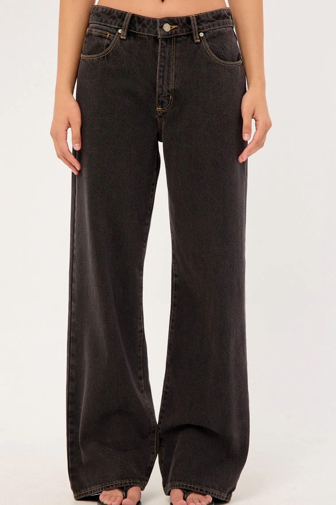 95 Mid Rise Baggy Jean Cara Organic Black