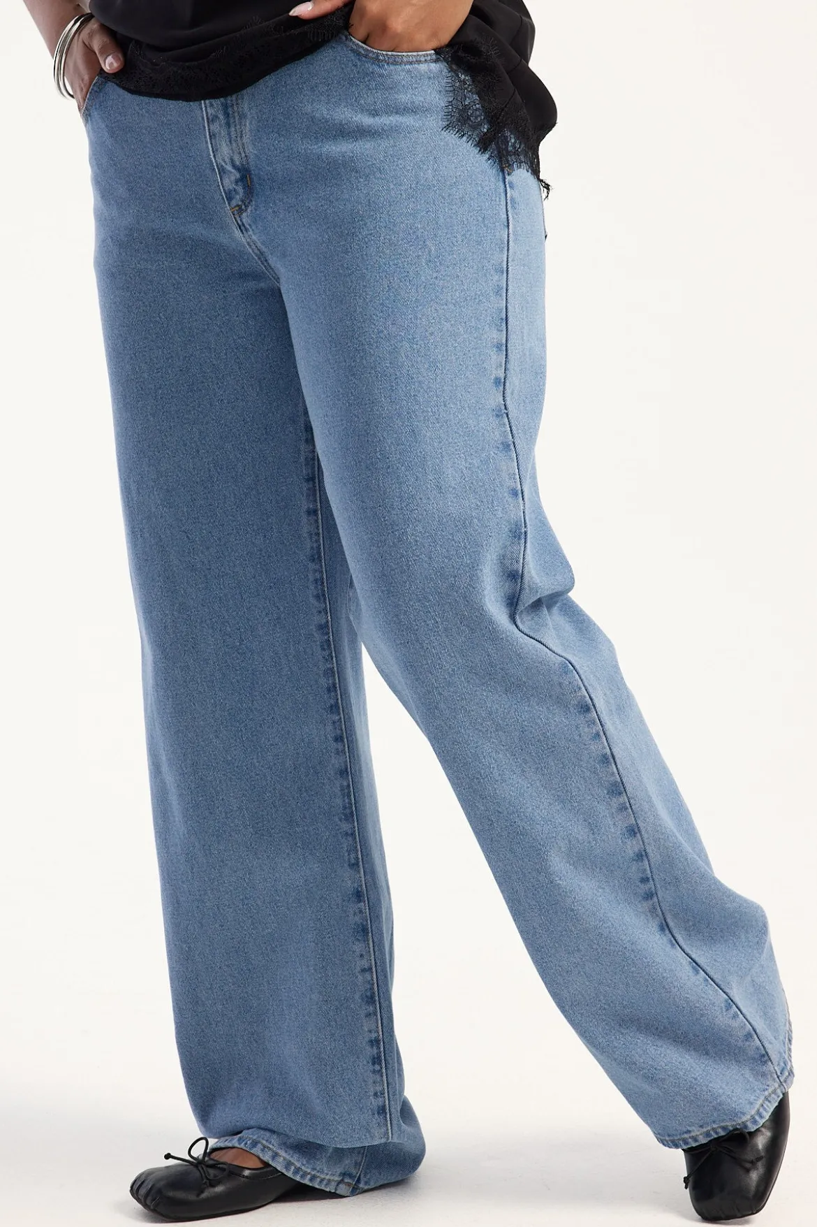 95 Mid Rise Baggy Jean Gigi Blue