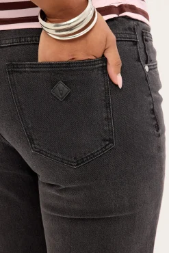 95 Mid Straight Jean Sophie Black