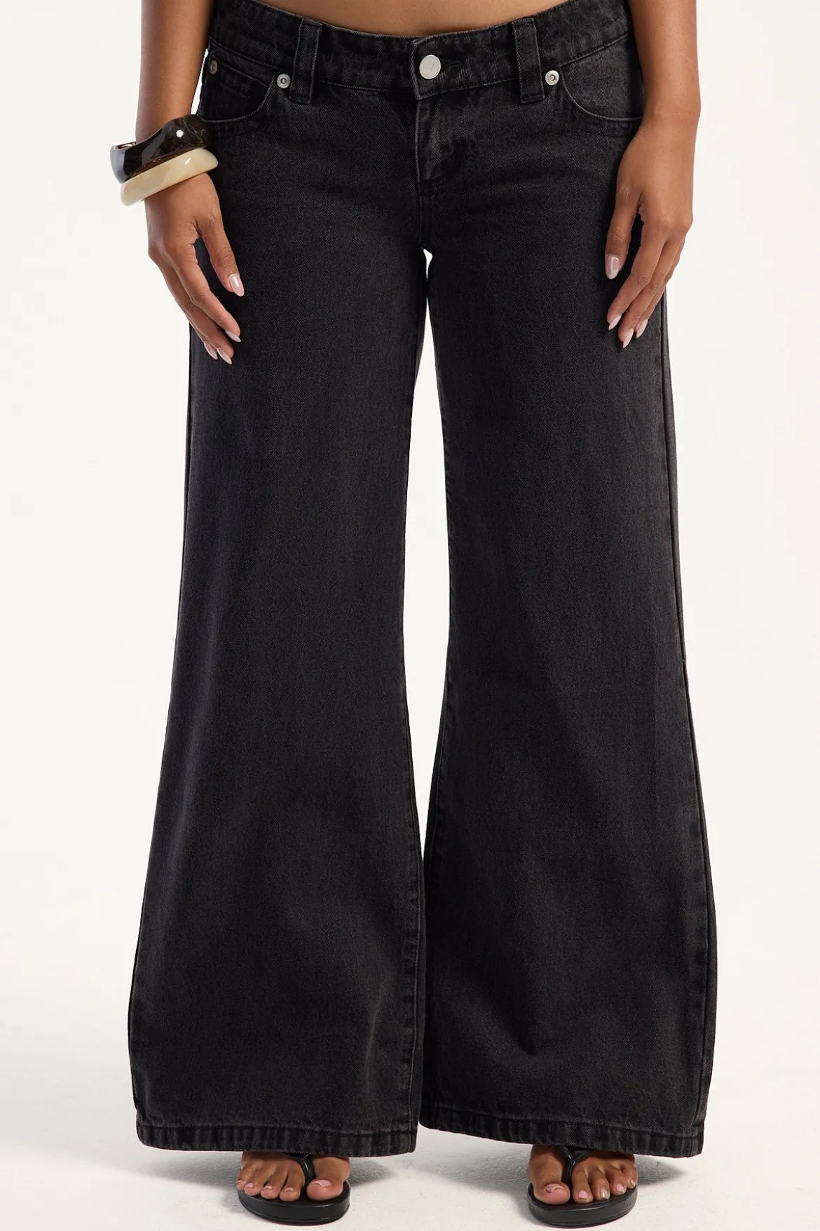 00 Wide Low Rise Jean Heidi RCY Black