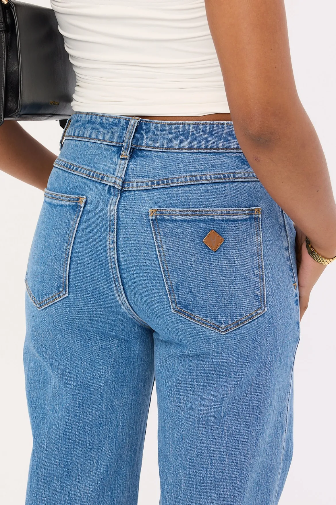 A 94 High Waisted Wide Jean Debbie