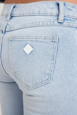 A 99 Low Rise Straight Jean Gina Blue