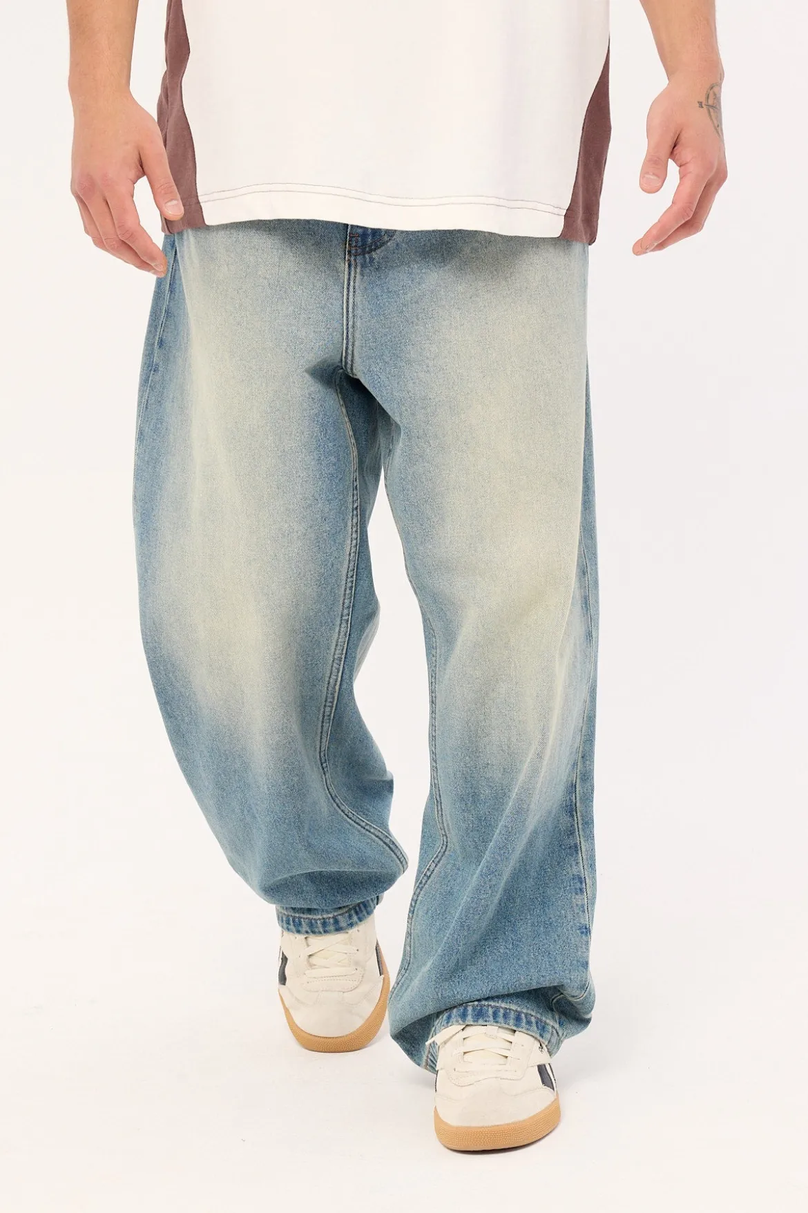 A6 Big Baggy Donny Bleach Blue
