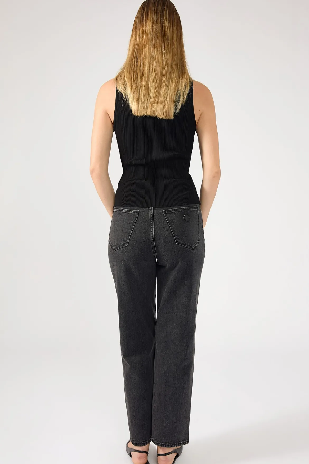 A Venice High Waisted Straight Jean Charo Black