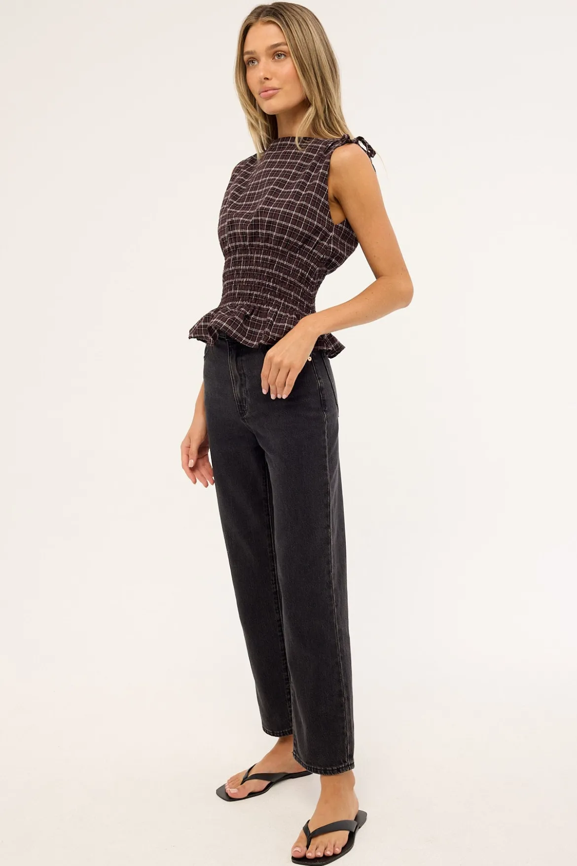 A Venice High Waisted Straight Jean Charo Black