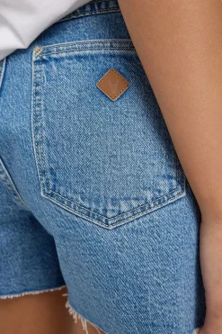 A Venice Short Chantelle Organic