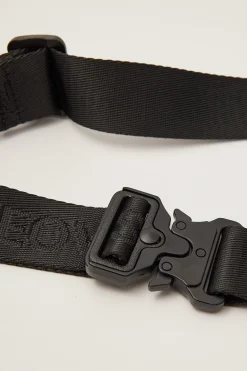 Ace Clip Crossbody Bag Black