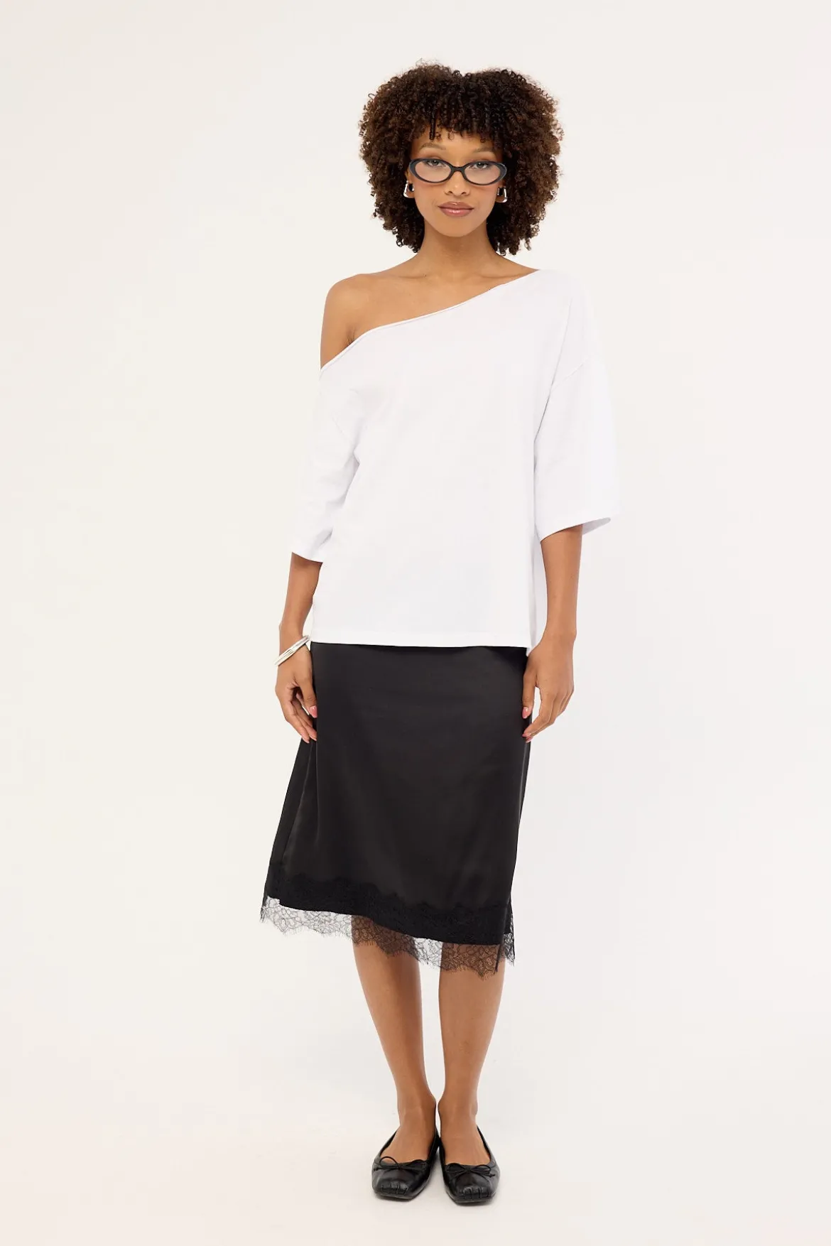 Alexa Lace Midi Skirt Black