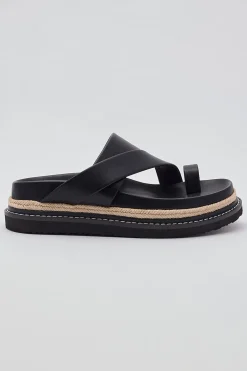 Armas Sandal Black