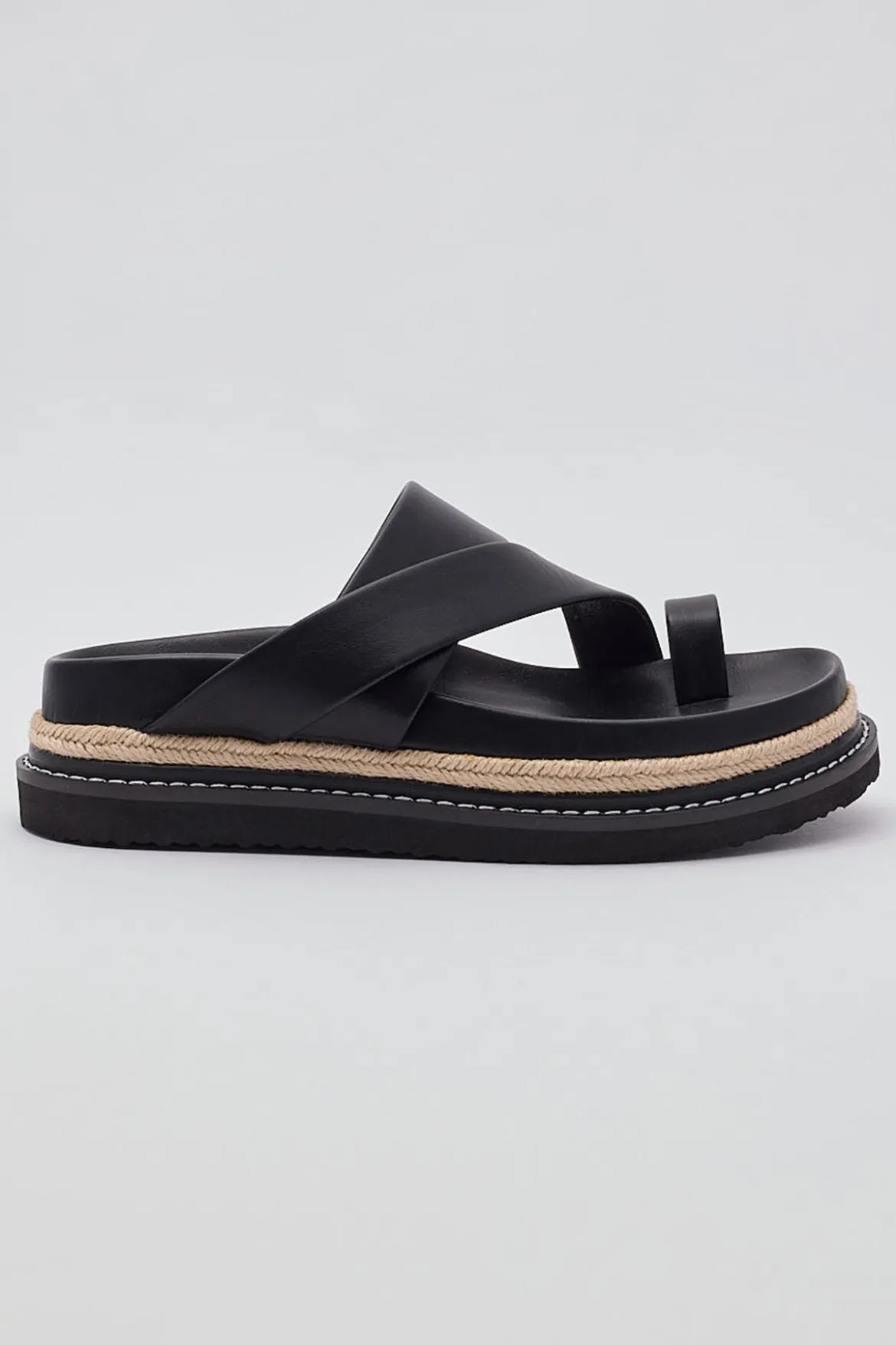 Armas Sandal Black