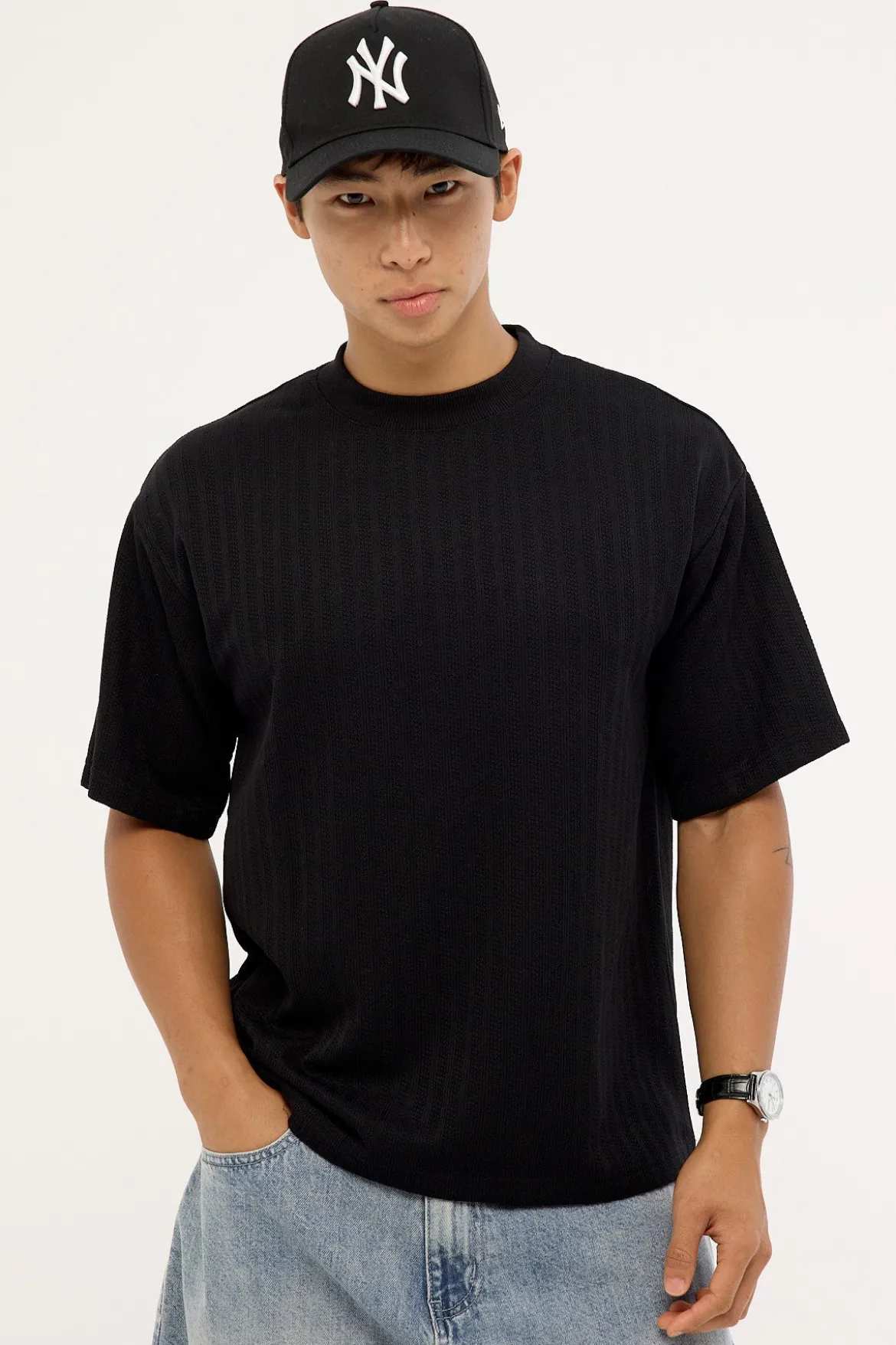 Artie Easy Tee Black