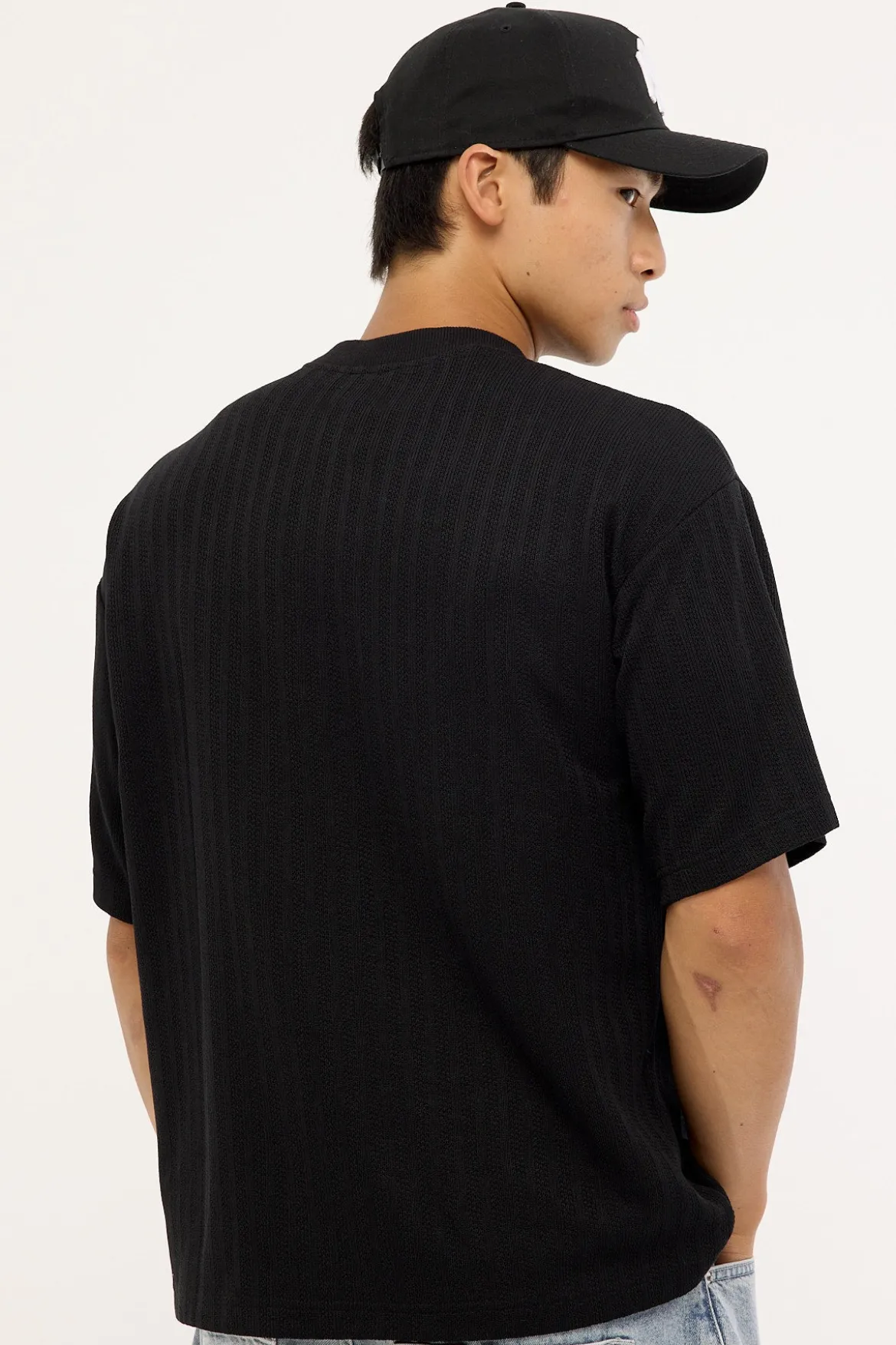 Artie Easy Tee Black