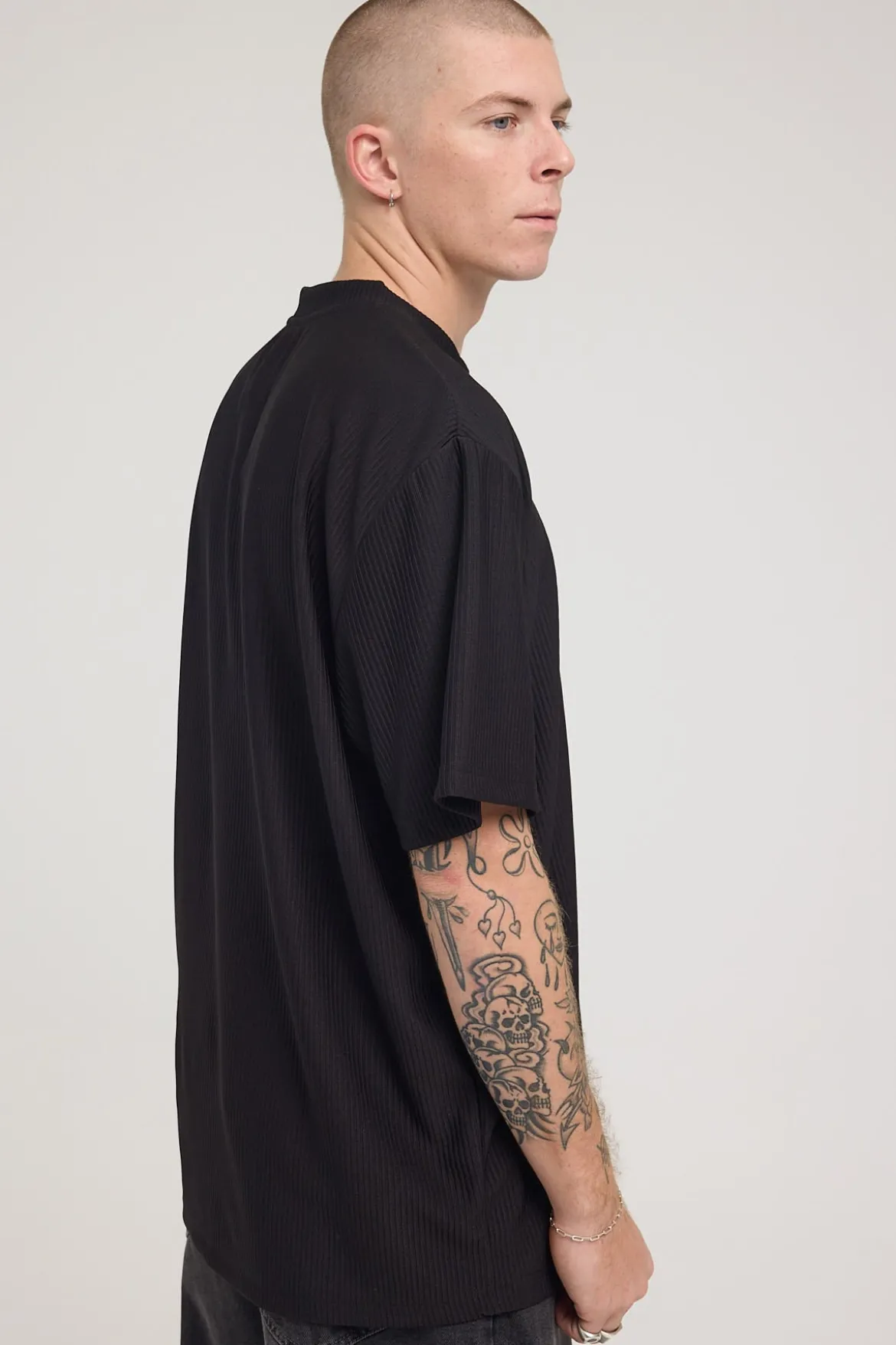 Austin Pleated Boxy Tee Black