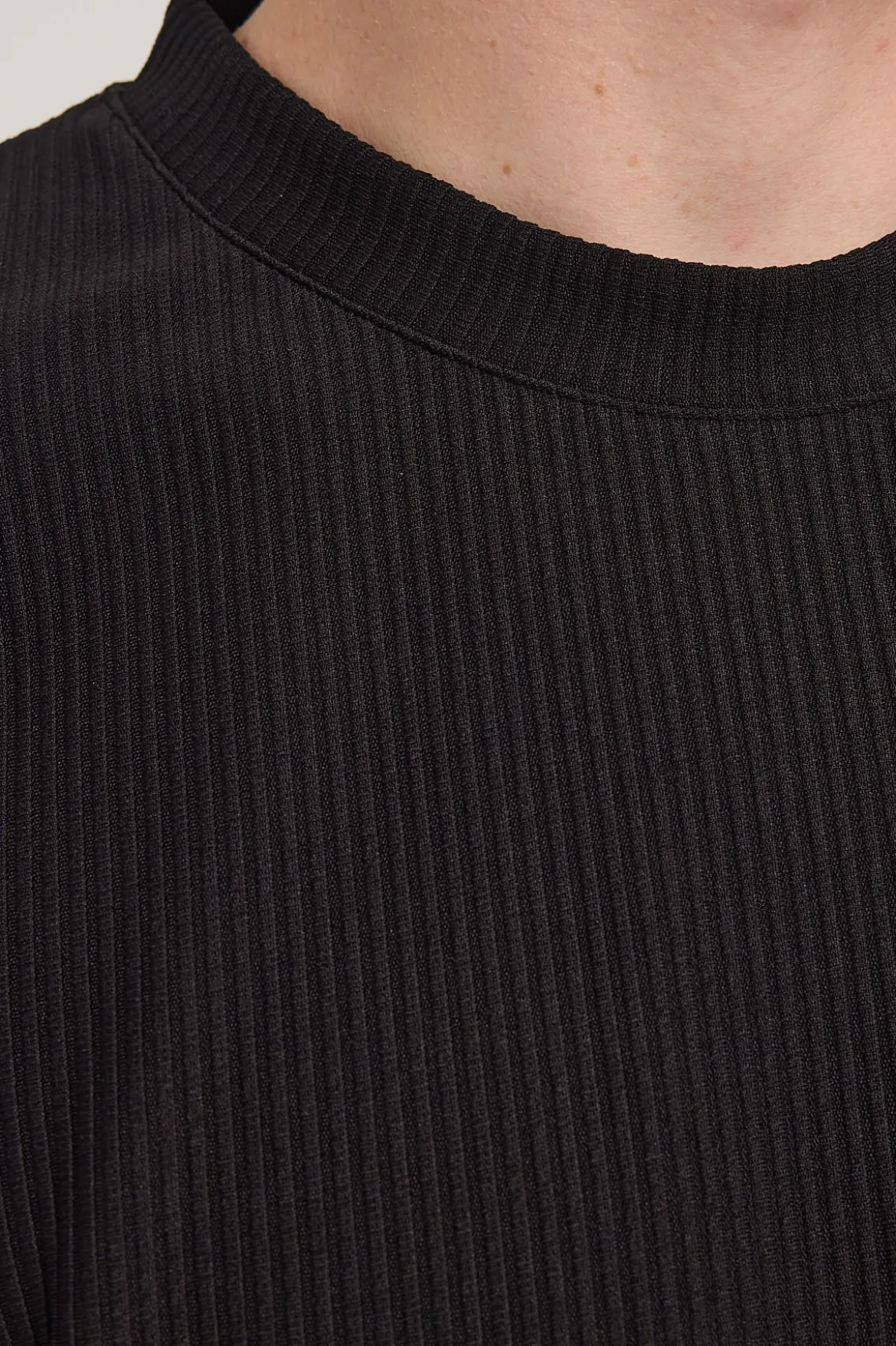 Austin Pleated Boxy Tee Black
