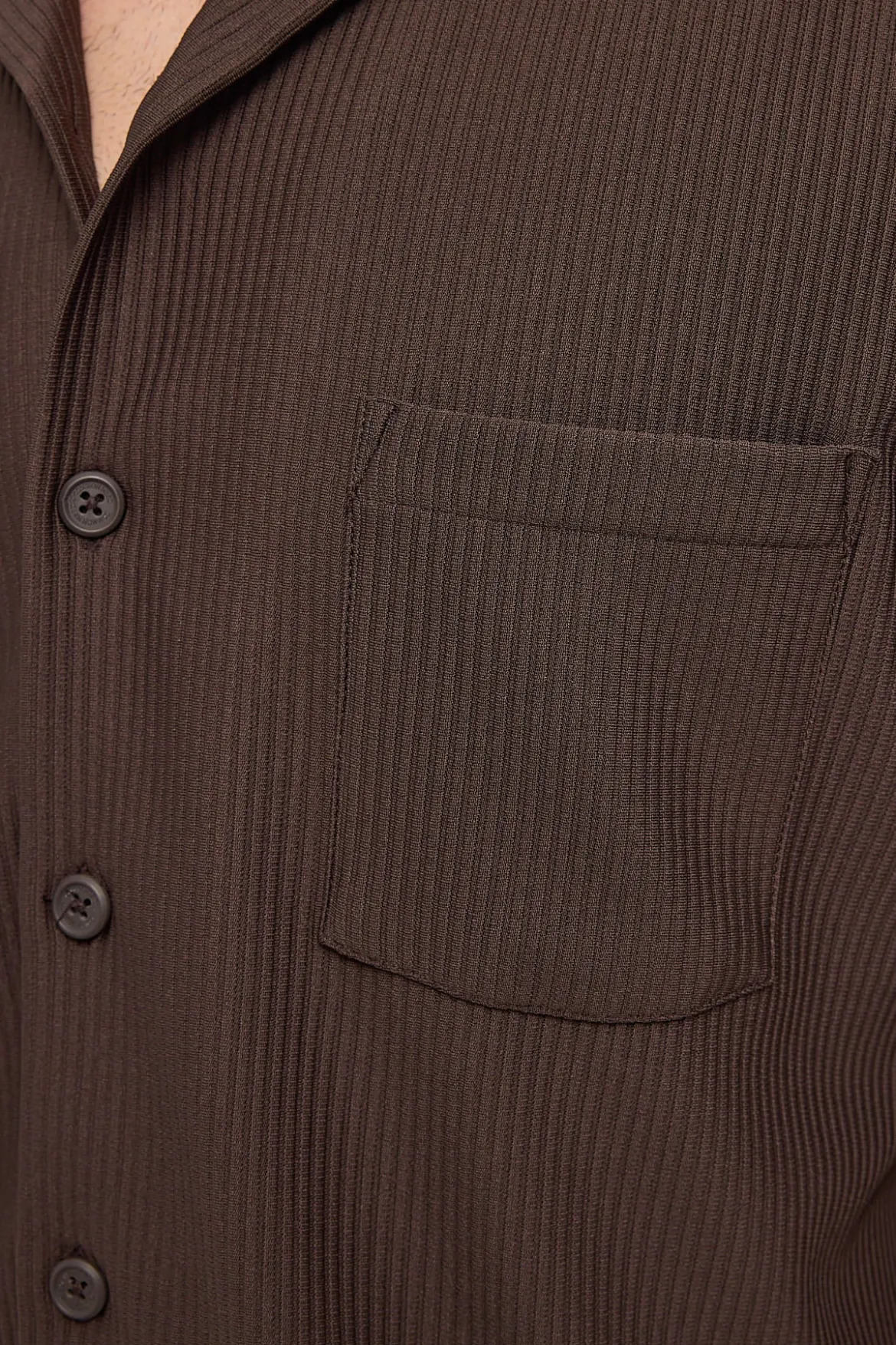 Austin Pleated Resort Shirt Dark Brown