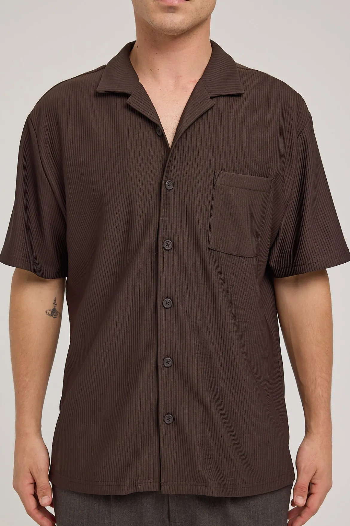 Austin Pleated Resort Shirt Dark Brown