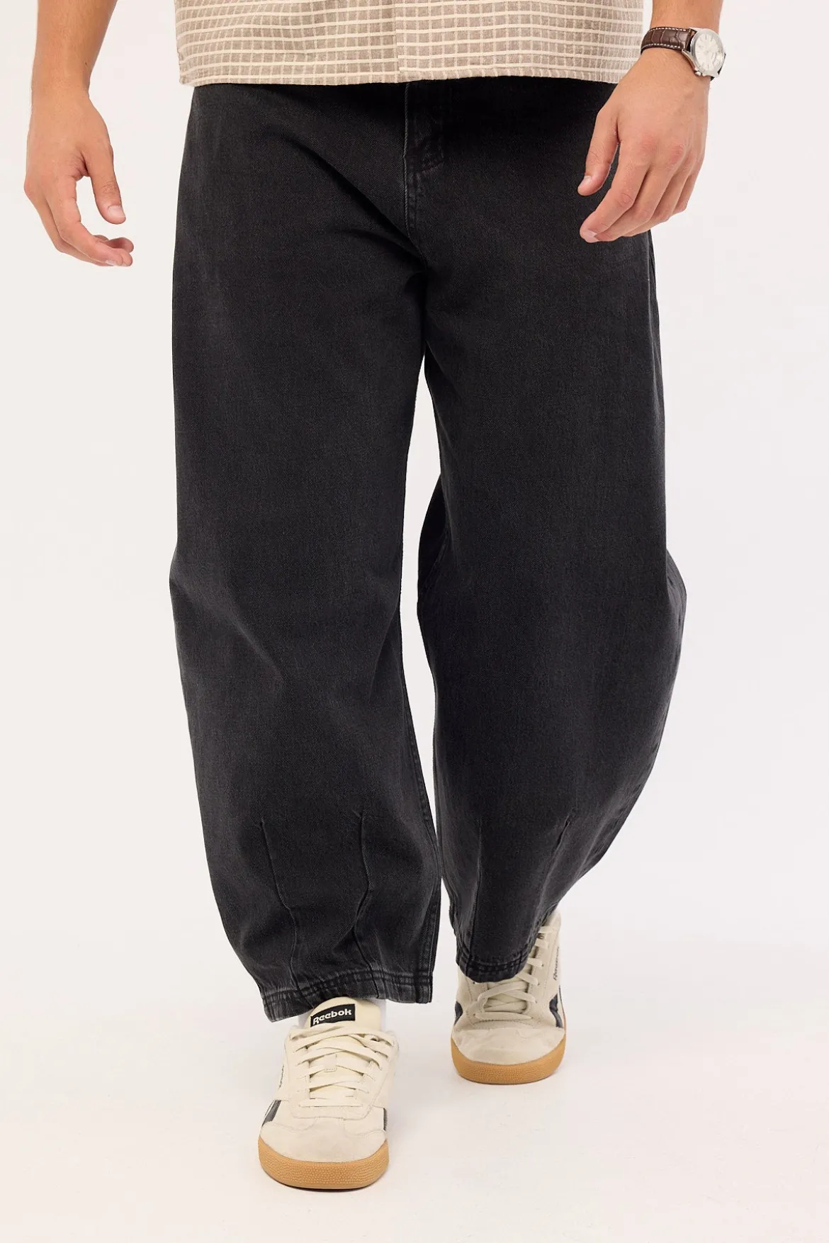 Axis Barrel Jean Black