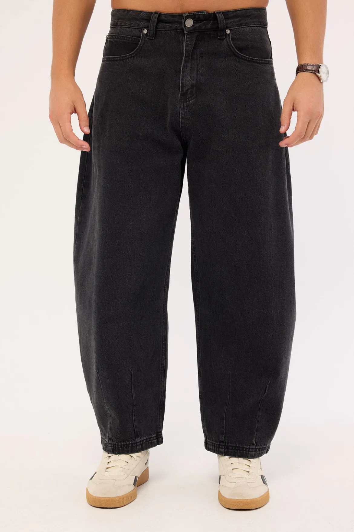 Axis Barrel Jean Black