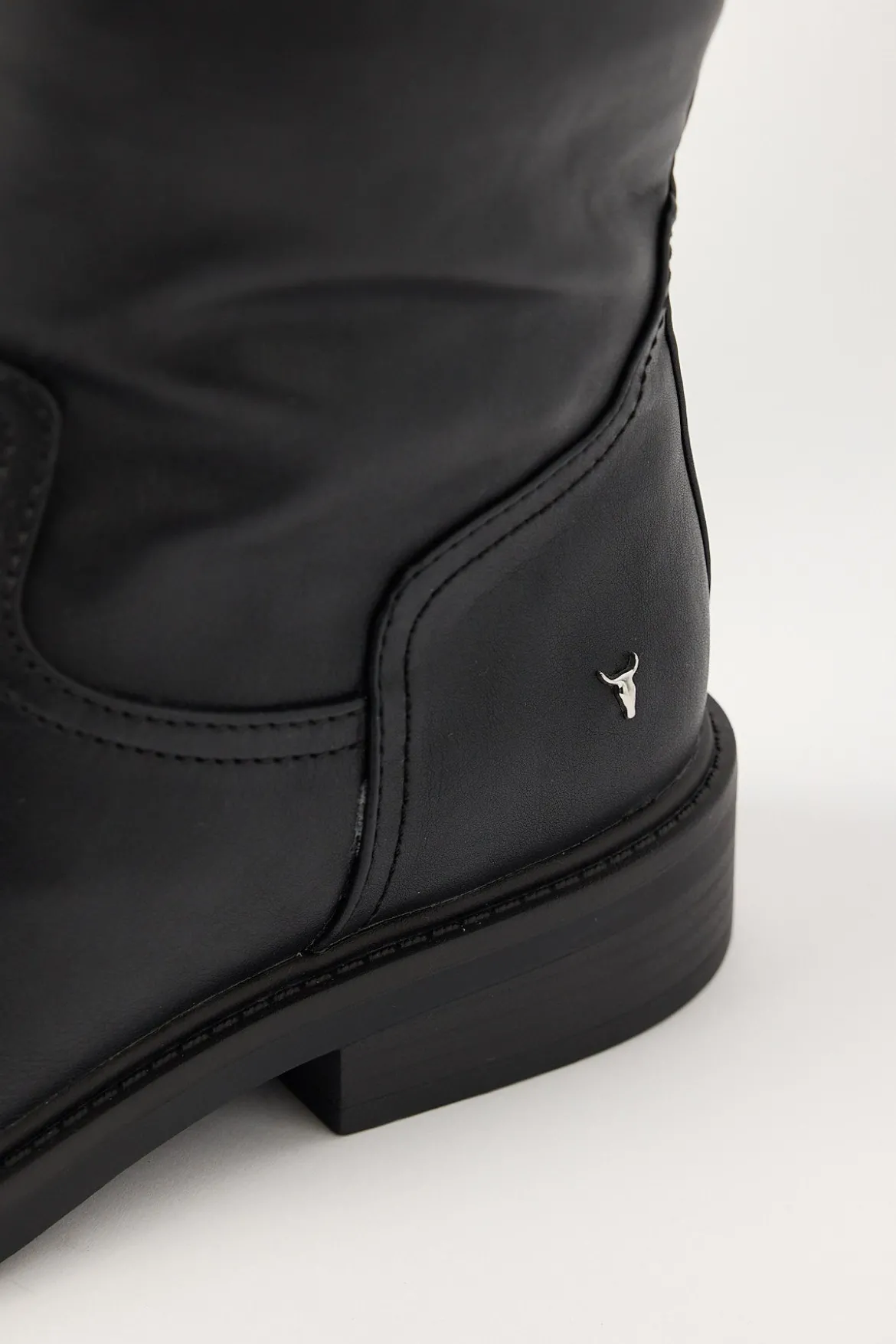 Backfire Boot Black