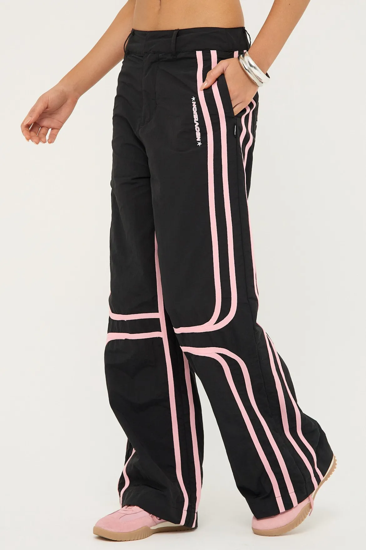 Batsu Contrast Nylon Cargo Pant Black