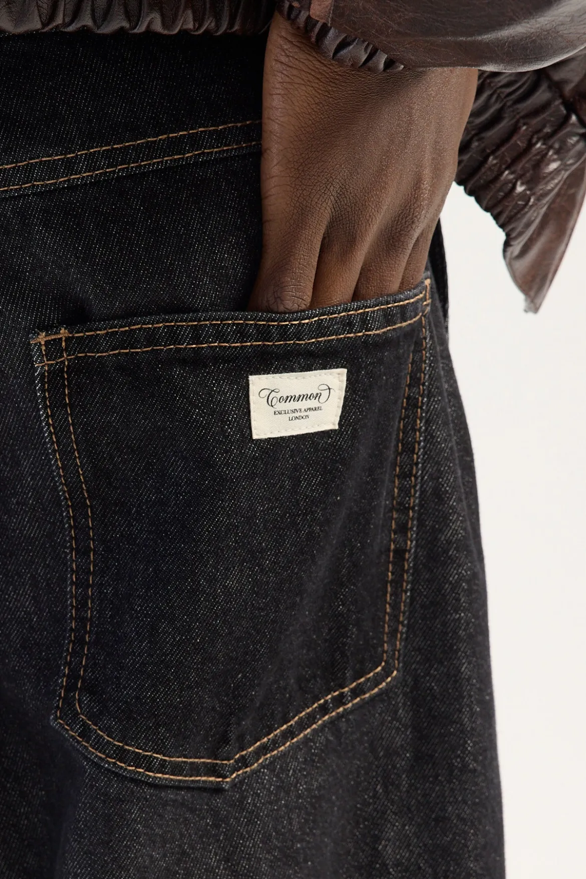 Blanco Pleated Jean Raw Black