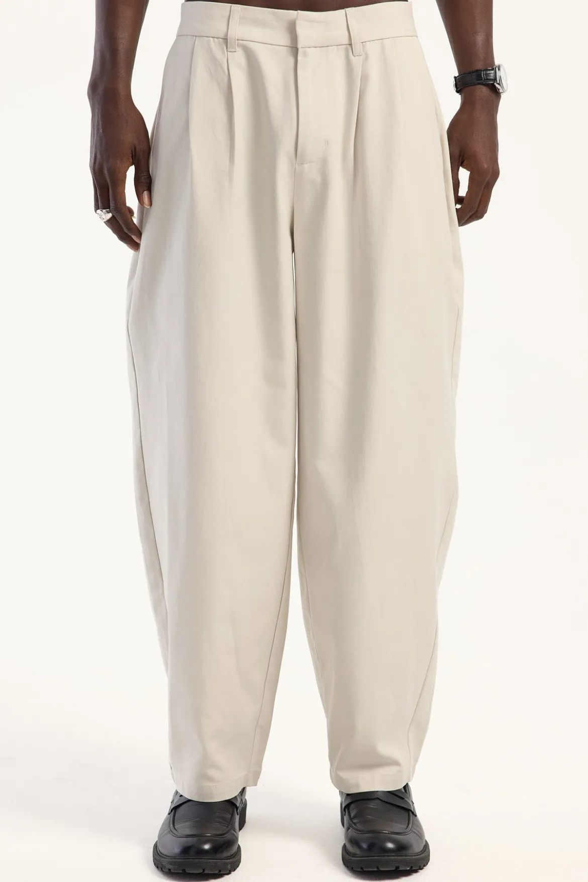 Blanco Pleated Tailored Trouser Ecru