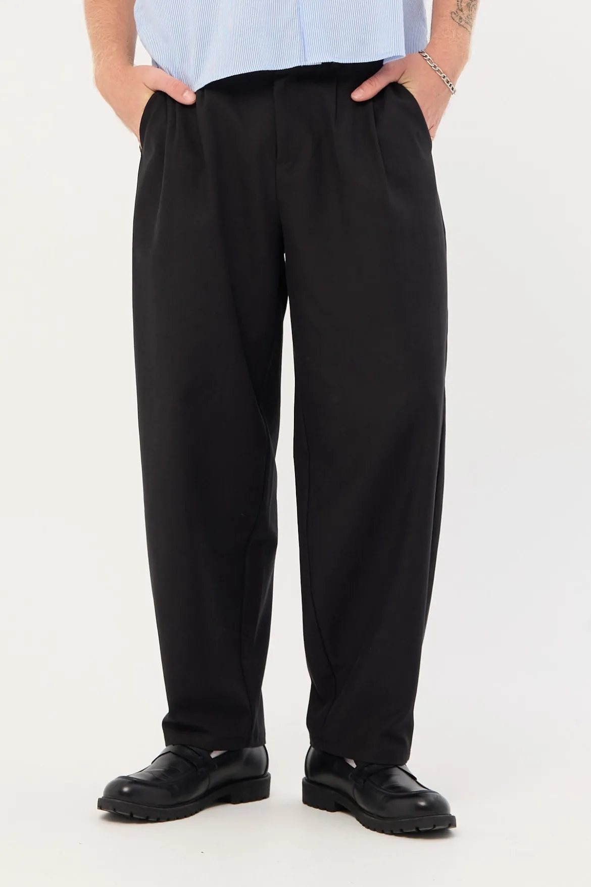 Blanco Pleated Tailored Trouser Black