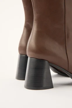 Cadence Smooth Boot Brown Brown