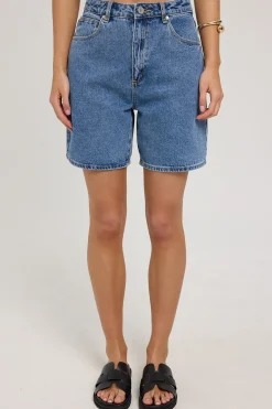 Carrie Denim Short Naomi