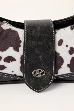 Cattle Dust Shoulder Bag Black