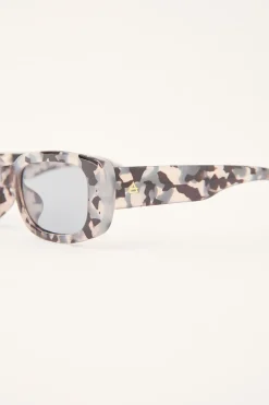 Ceres Charcoal Tort/Smoke Tint