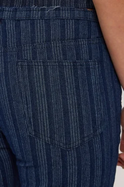 Charismatic Jean Dark Denim