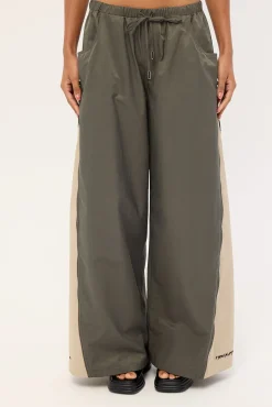 Chutes Parachute Zip Side Pant Charcoal