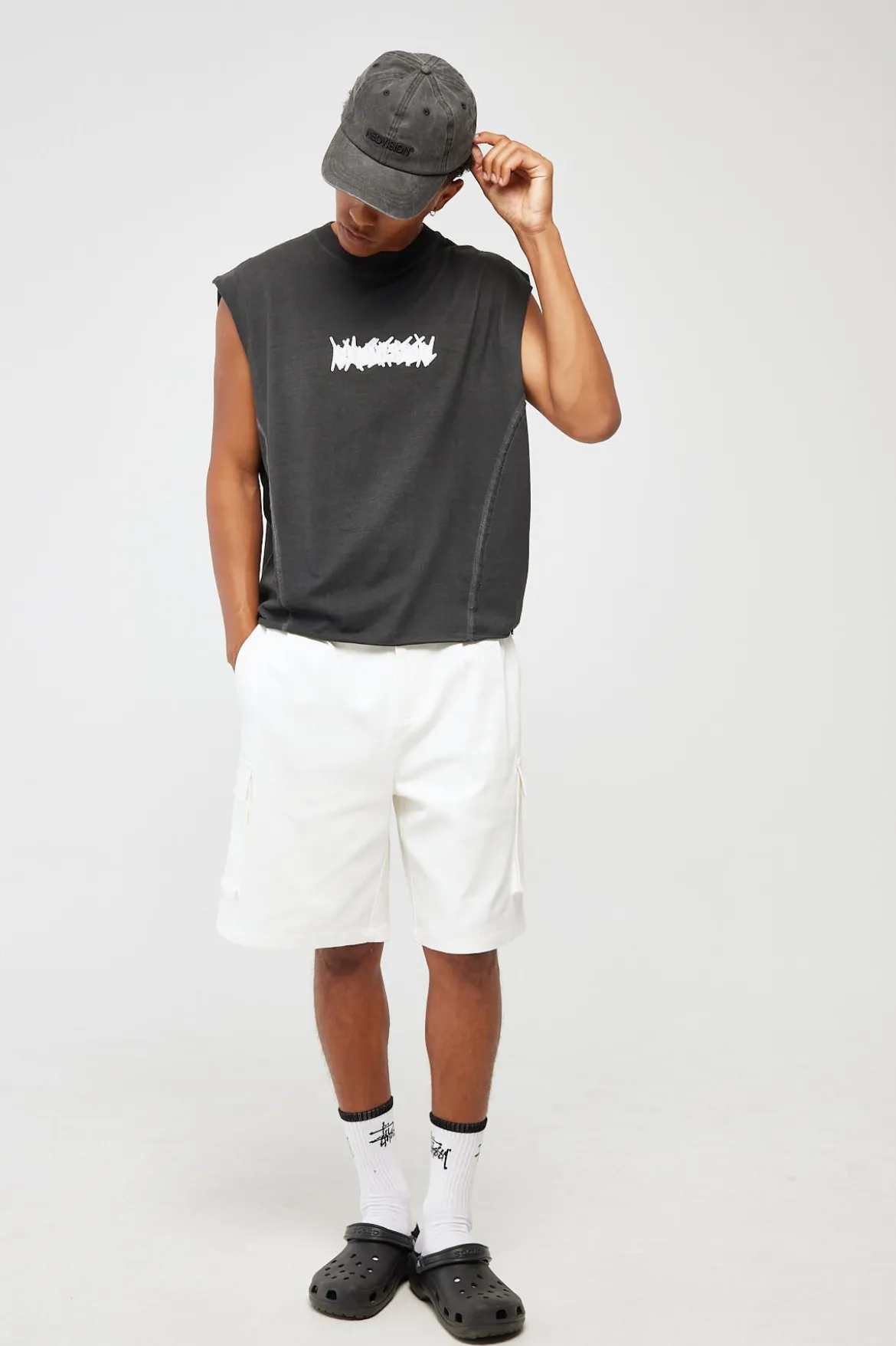 Disorder Cropped Muscle Tank Pigment Washed Black