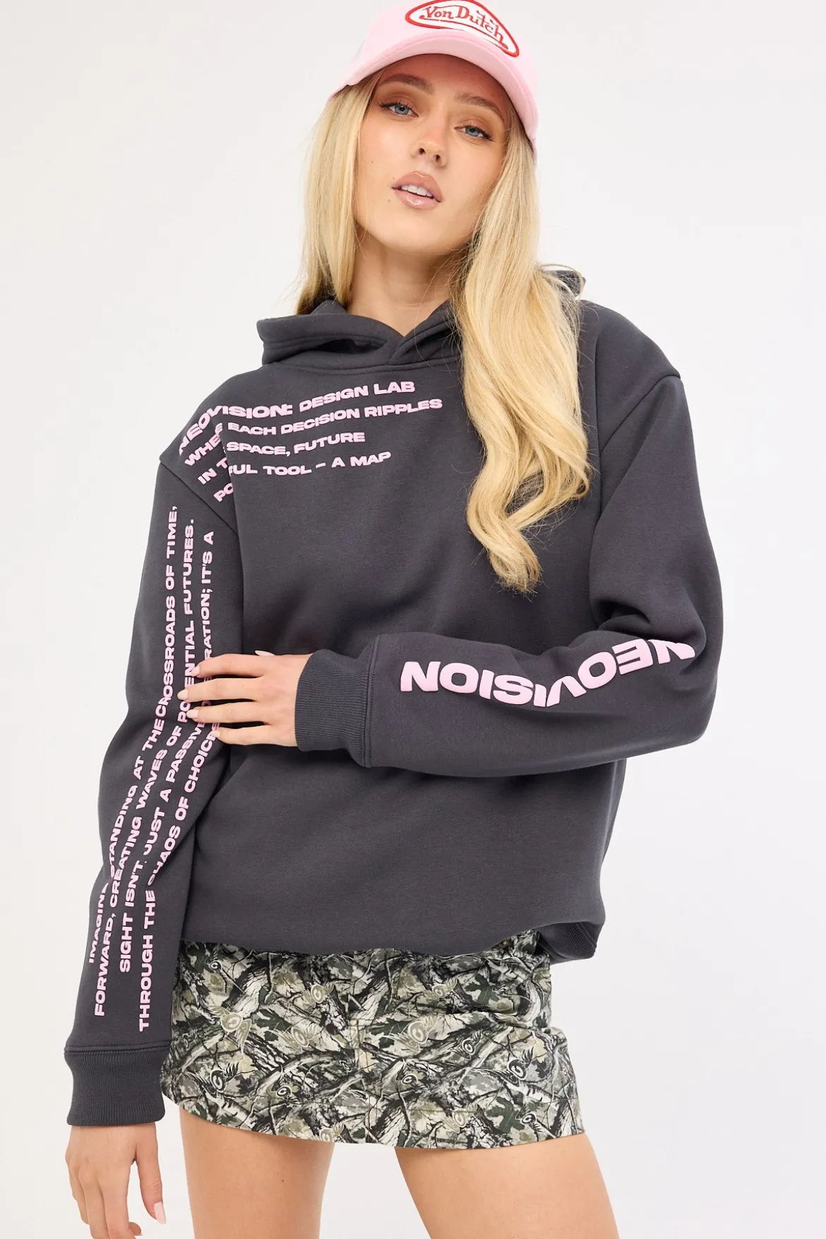 Distopia Relaxed Hoodie Sunfade Black