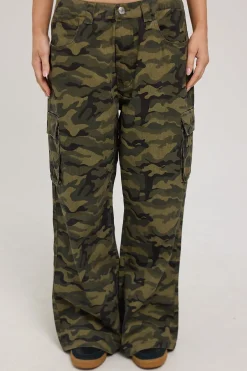 Divinity Camo Cargo Pant Camo