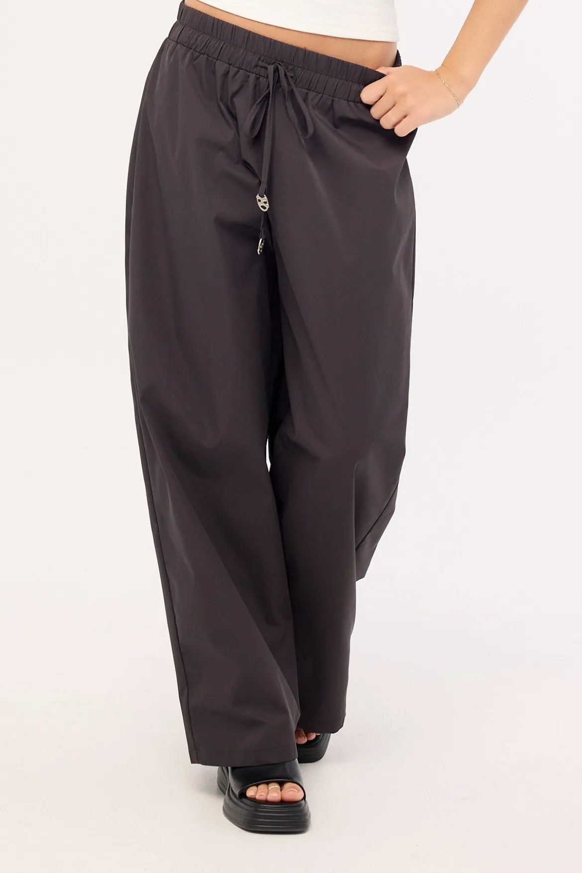 Error Wide Leg Cargo Pant Charcoal