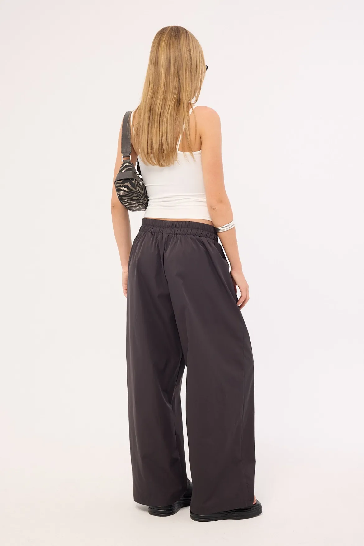 Error Wide Leg Cargo Pant Charcoal