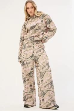Exhibit Straight Leg Sweatpant Pink Camo