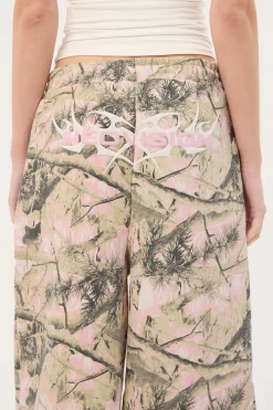 Exhibit Straight Leg Sweatpant Pink Camo